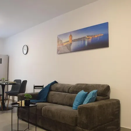 New 2- Bedroom In St' Pauls Bay, Malta 아파트